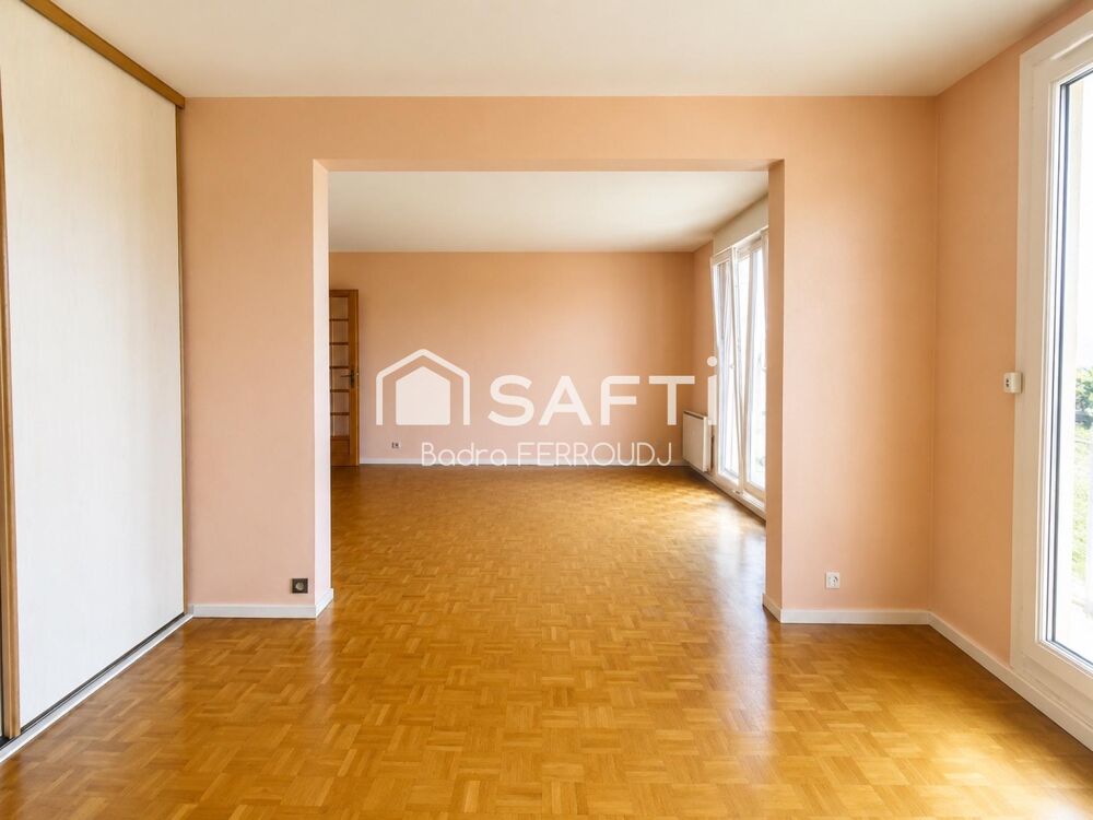 Vente Appartement Coup de cœur – Grand 5 pièces avec balcon sans vis-à-vis, box et cave, à proximité du métro Ligne 9. Montreuil