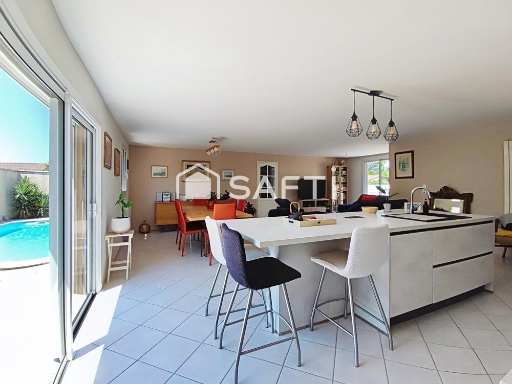 Maison familiale avec piscine jardin paysagé sans vis-à-vis
