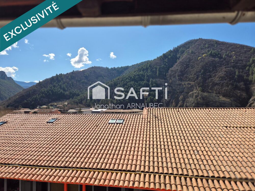 Investisseurs, découvrez un immeuble de 10 appartements offrant un fort potentiel de rentabilité au coeur de Digne-les-Bains.