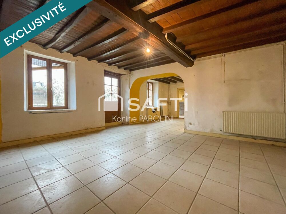 Vente Maison Maison dauphinoise avec cour et dépendances. La cote-saint-andre
