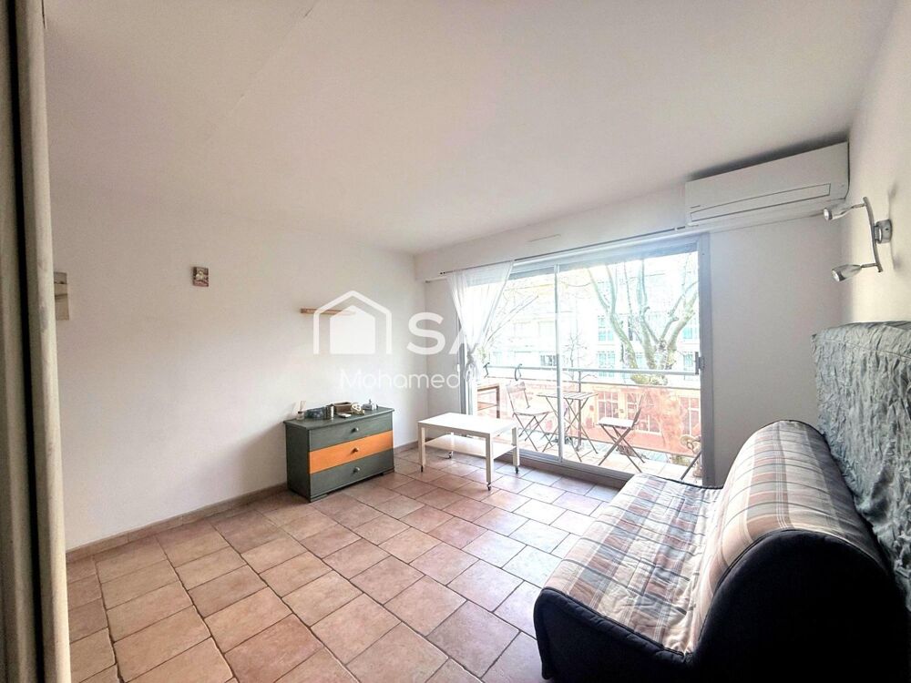 Studio avec balcon, parking, proche Olympia