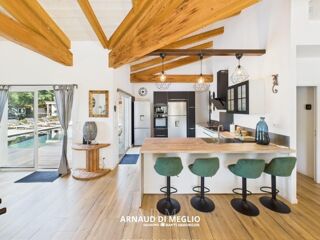  Maison à vendre 11 pièces 324 m²
