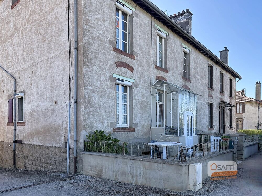 Maison jumelée avec jardin et dépendances