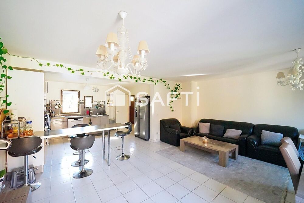 Vente Maison Grande maison familiale au calme, idéale pour une vie de famille et une profession libérale. Montreuil