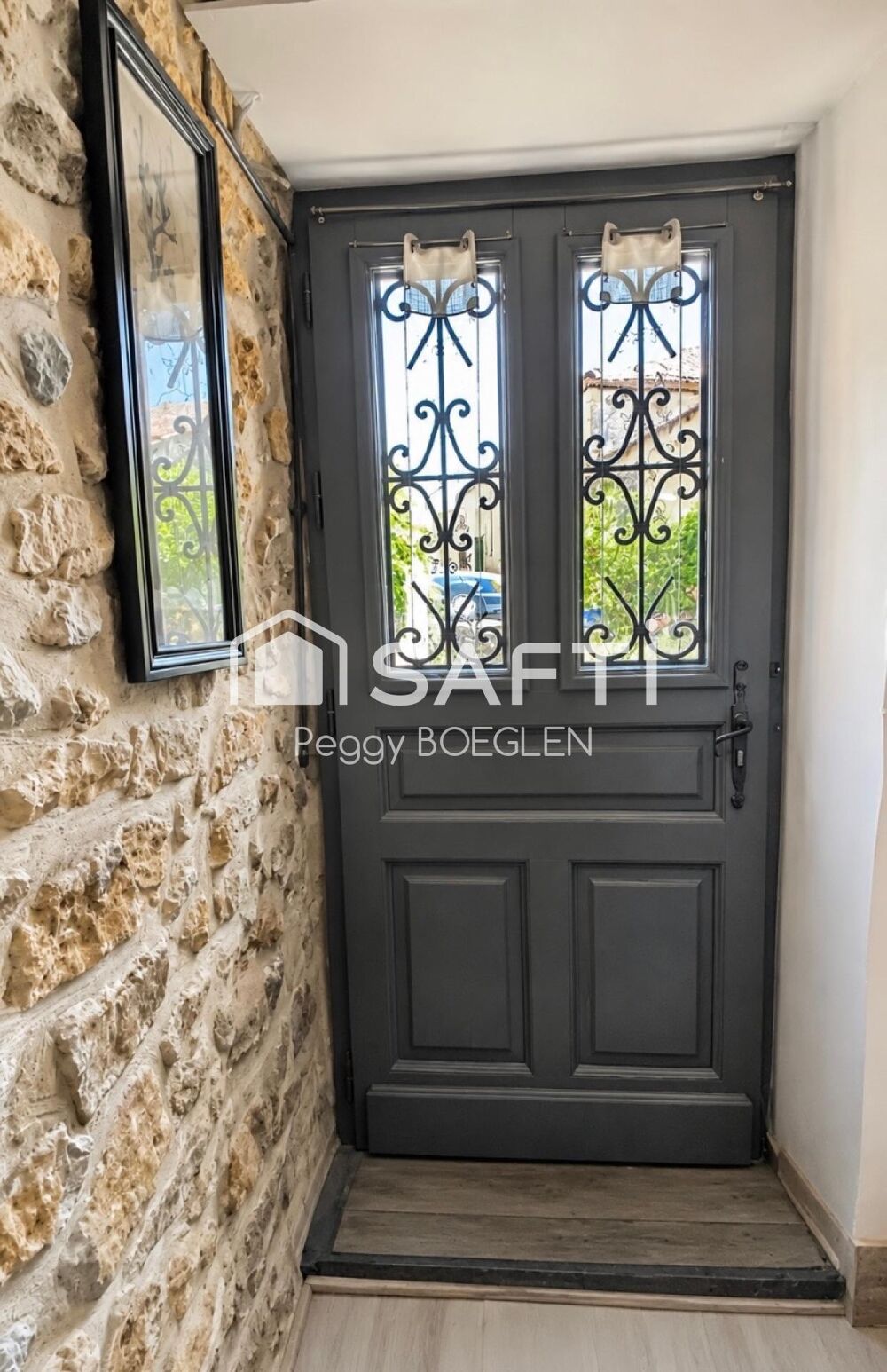 Superbe maison en pierres rénovée dans la jolie bastide de BELVES