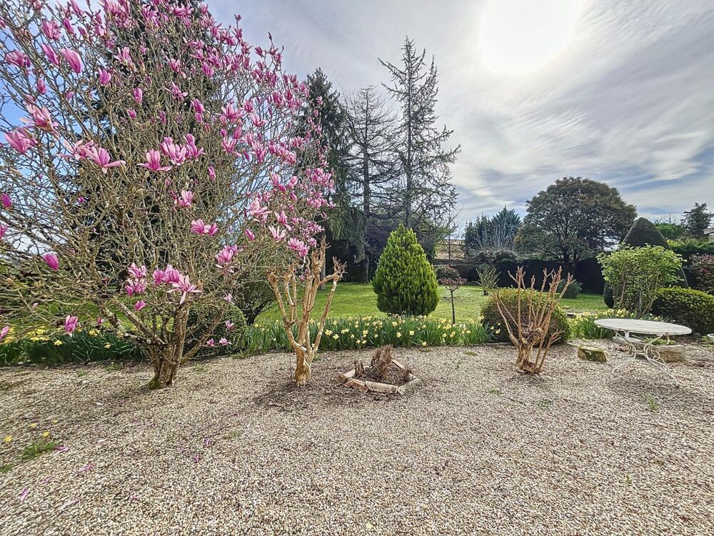 Maison 10 pièces 264 m² · à Creon · 264 m² · 295 000 €