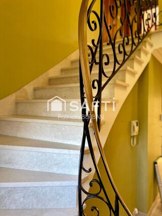  Maison à vendre 7 pièces 196 m²