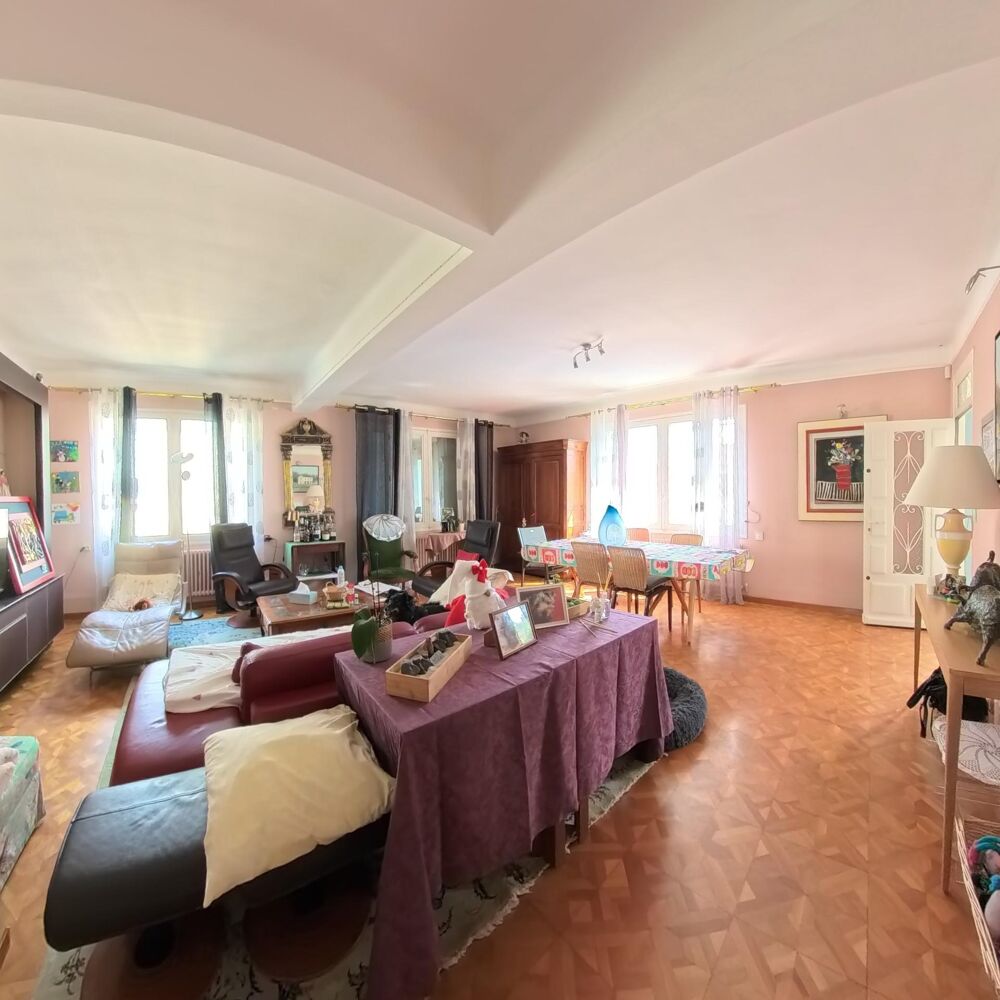 Maison de maître avec piscine