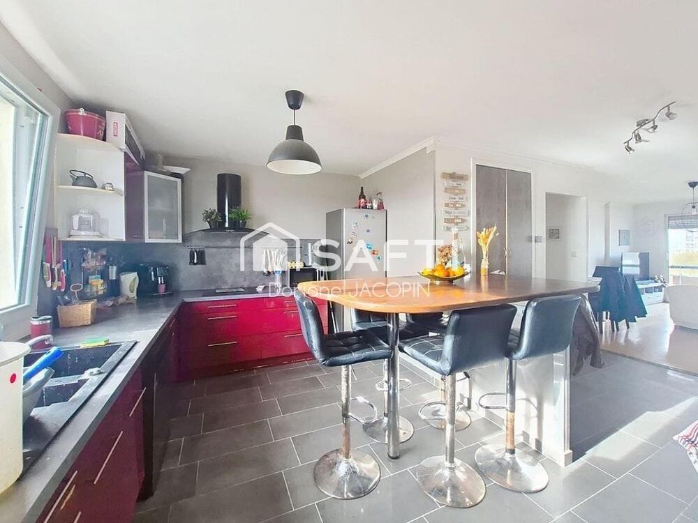 Vente Appartement Appartement T5, résidence calme, proche toutes commodités Brest