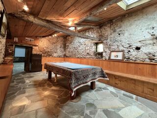  Maison à vendre 12 pièces 1032 m²