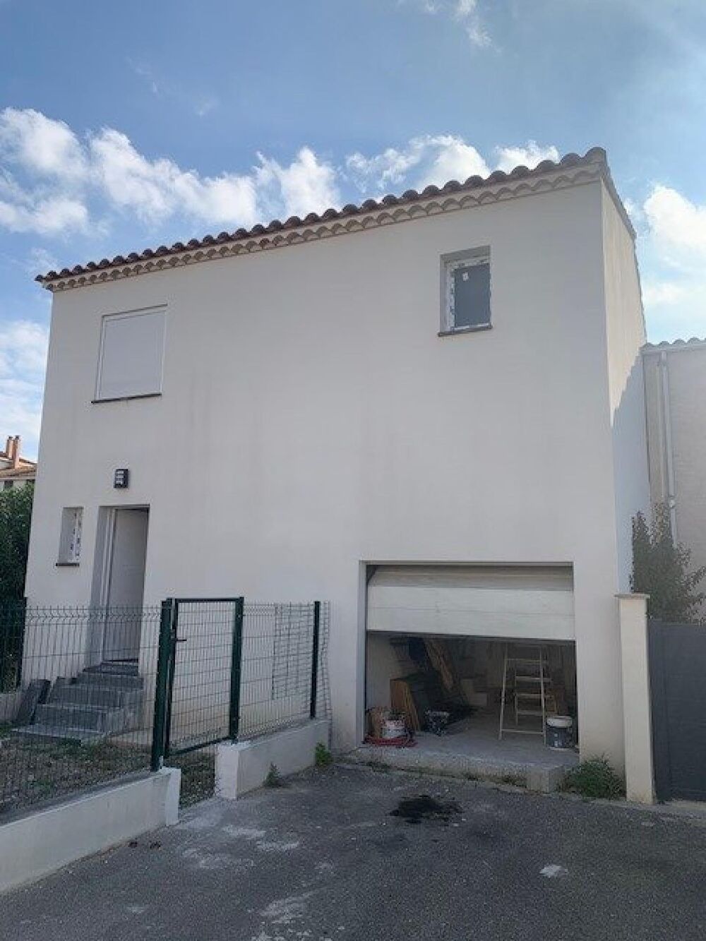 Maison mitoyenne neuve 98 m2 trois chambres