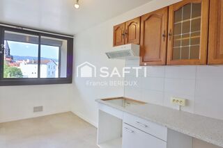  Appartement � vendre 4 pi�ces 81 m�