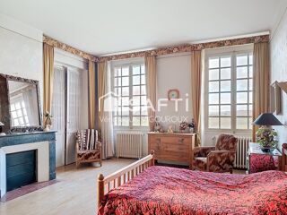  Propri�t�/ch�teau � vendre 10 pi�ces 690 m�