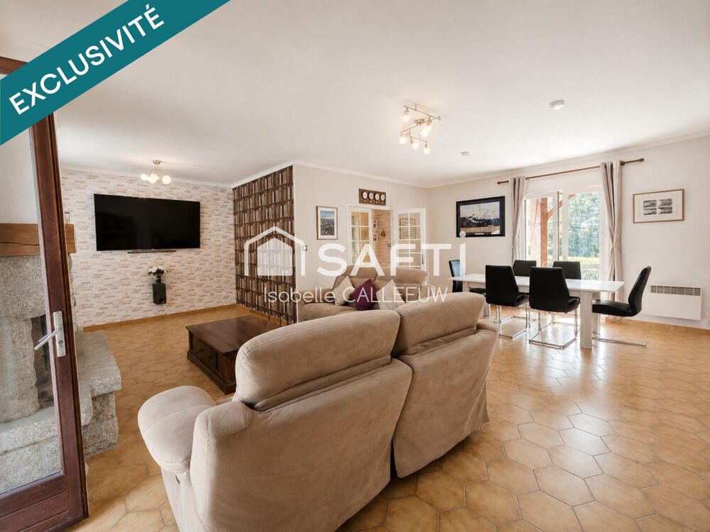 5 chambres, 2 cuisines, 2 salles de bains, piscine  tout est déjà là
