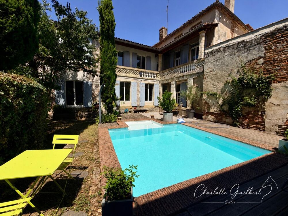 T7  Piscine  À pied de toutes les commodités