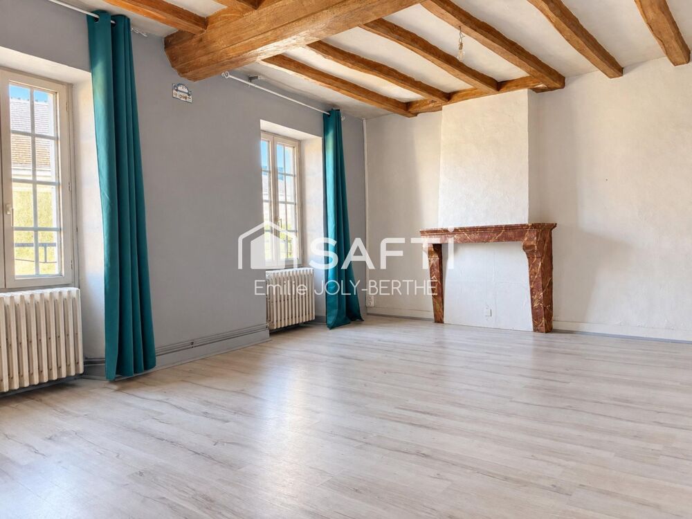 Maison 7 pièces 184 m² · à Vire-en-Champagne · 184 m² · 104 500 €