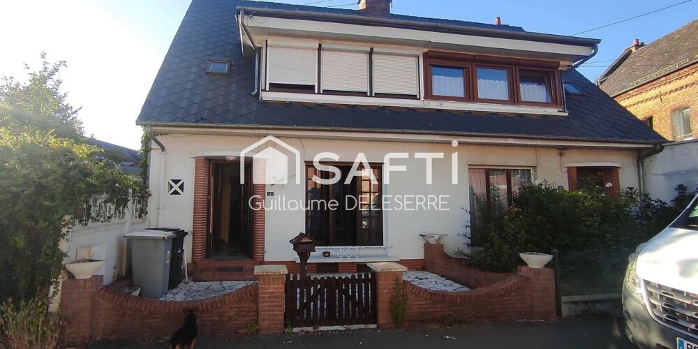 Maison de ville sur Frévent environ 120m² , 4 chambres à l'étage toiture récente. Une belle opportunité au coeur de Frévent