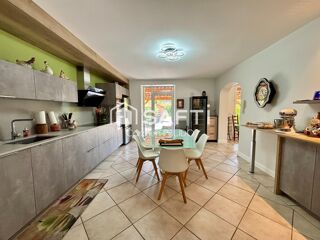  Maison � vendre 6 pi�ces 200 m�