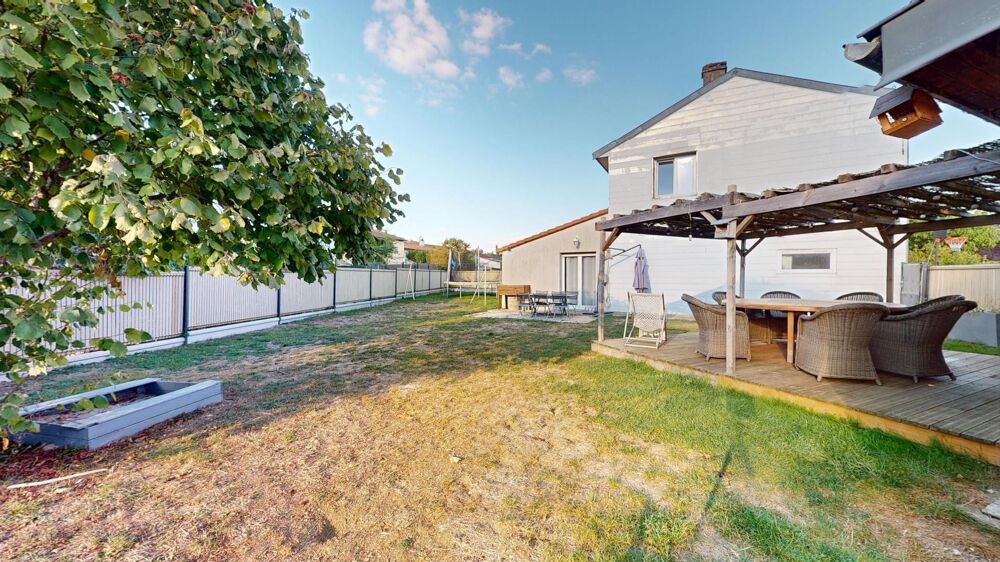 Vente Maison Magnifique maison avec jardin clôturé, garage, 5 chambres Seichamps