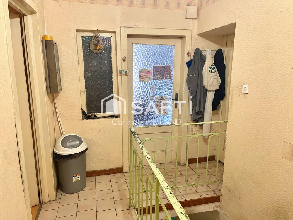 Vente Maison A 5 mn de Boulay, maison de village d'env. 129 m2 à rénover, avec grange attenante et combles aménageables. Momerstroff