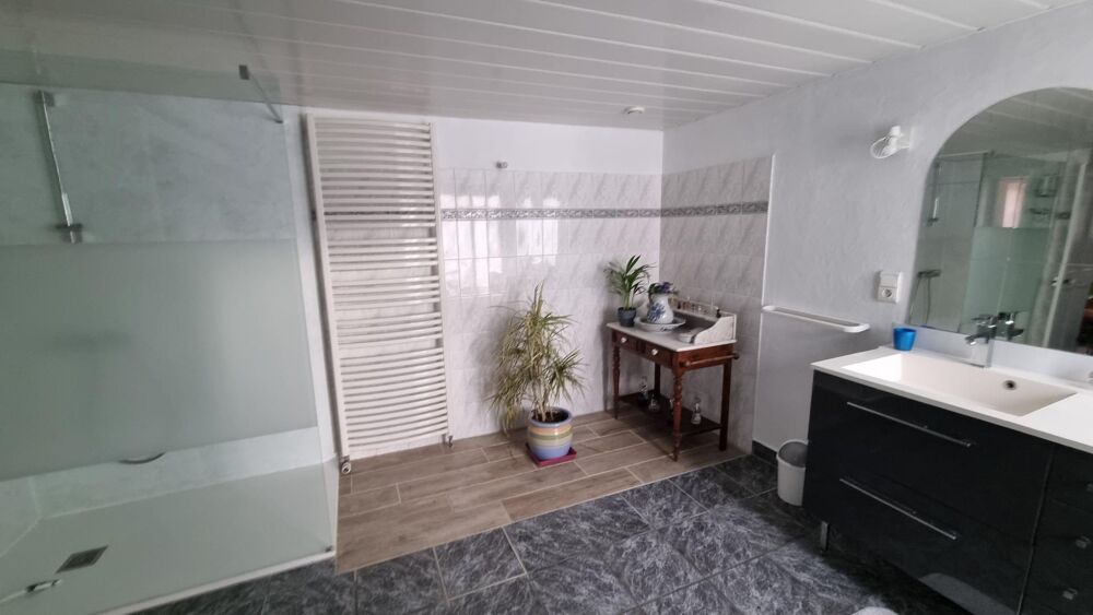 Maison Longère 235 m² Abrest rive gauche 5 mn de Vichy avec vie de plain pied