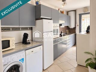Vente Appartement À Fréjus, un 3 pièces où tout est prévu pour vous simplifier la vie : climatisation, deux loggias, stationnements et garage-cave Frejus