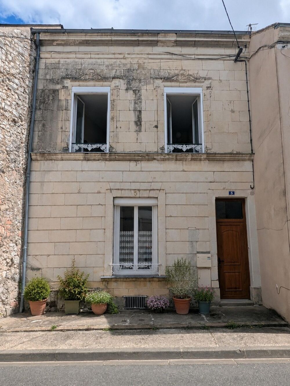 Vente Maison Le Lude centre-ville – Maison de caractère 4 chambres, cave voûtée et commerces à pied Le lude