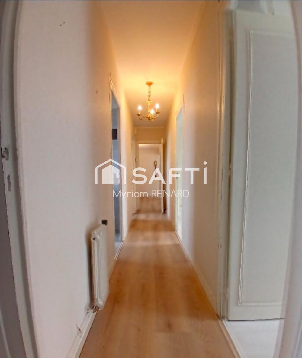 Rare à la vente : élégant appartement T4 en hyper centre Saintes !