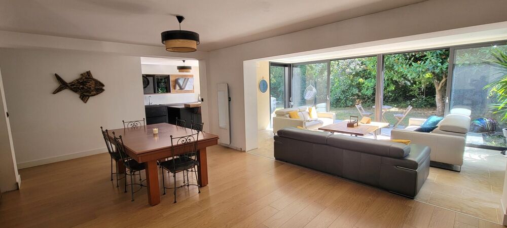 Vente Maison À 5 minutes de Bayeux – Propriété familiale de charme avec dépendance en pierre, double garage et terrain de 2 000 m² Monceaux-en-bessin