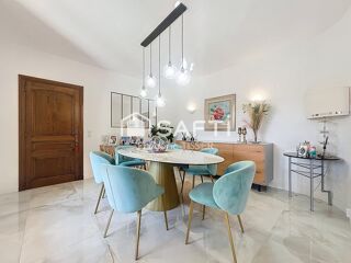  Maison  vendre 8 pices 220 m