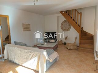  Maison  vendre 15 + pices 644 m