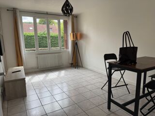  Appartement à louer 4 pièces 64 m²