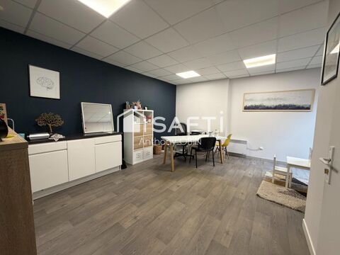 Local commerciale, salle d'attente, parking 814 59320 Hallennes-lez-haubourdin