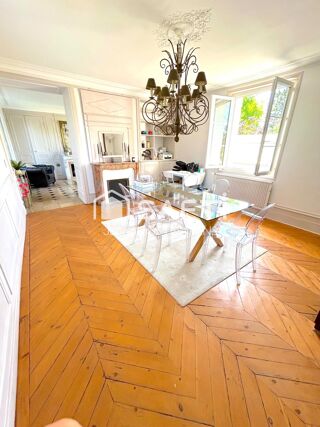  Maison à vendre 8 pièces 195 m²