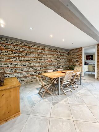  Maison � vendre 8 pi�ces 240 m�