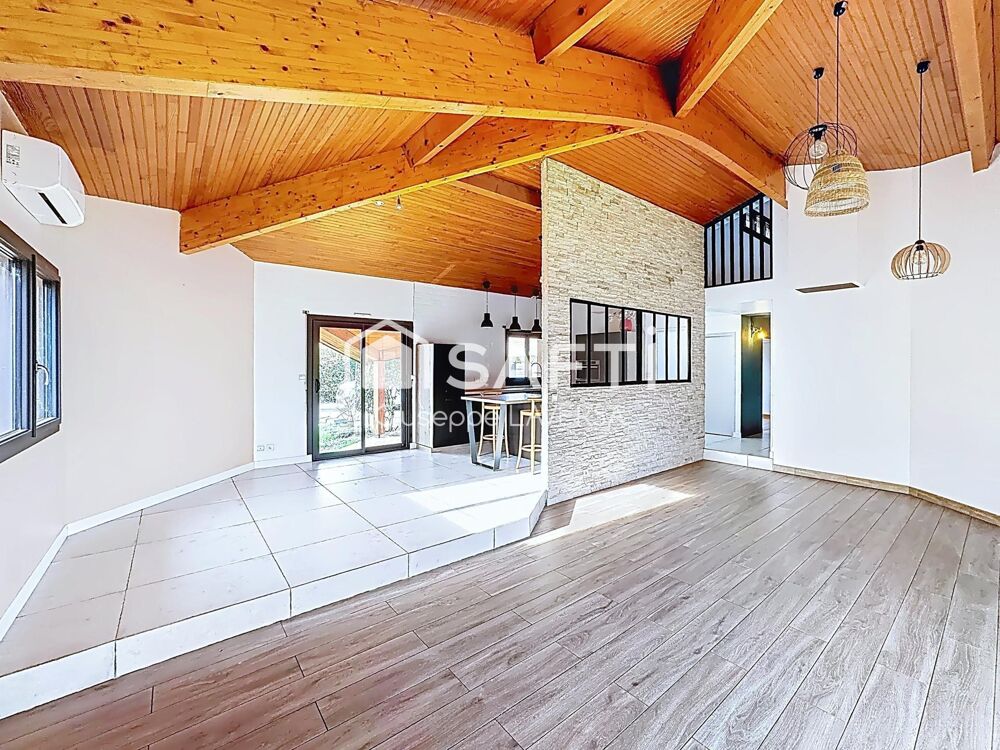 Vente Maison Volumes exceptionnels, lumière naturelle et cadre de vie paisible Cugnaux