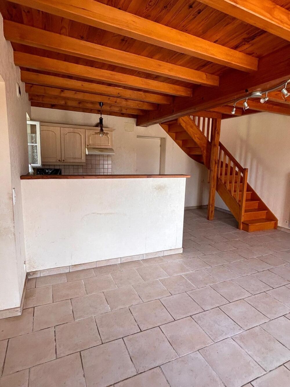 Vente Maison Maison charentaise avec de grandes dépendances La brousse