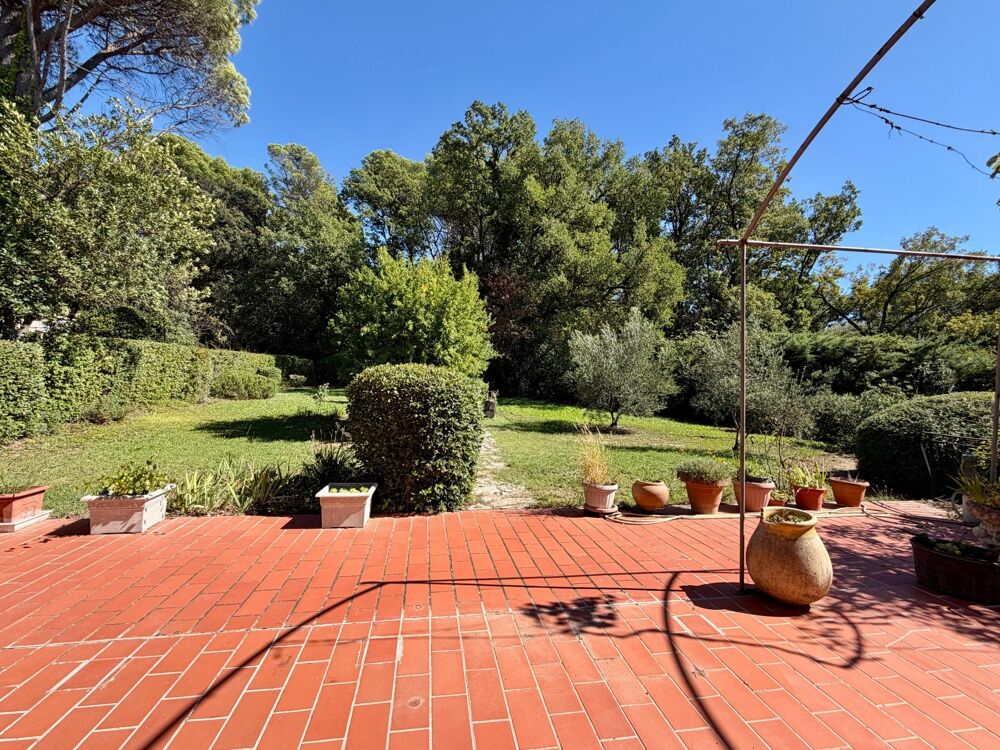 Vente Maison Maison 7 pièces 163 m2 sur parcelle de 994 m2 Bouc-bel-air