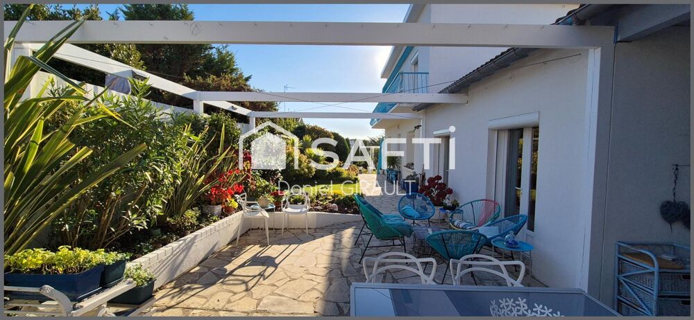Vente Maison Entre le bleu de l'océan, voiles d'ombrage et élégance à Royan Royan