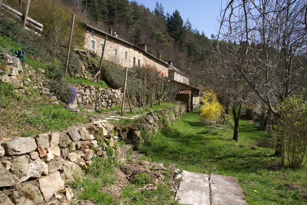 Vente Maison Beaucoup de charme et jolie vue de la terrasse Saint-pierre-sur-doux