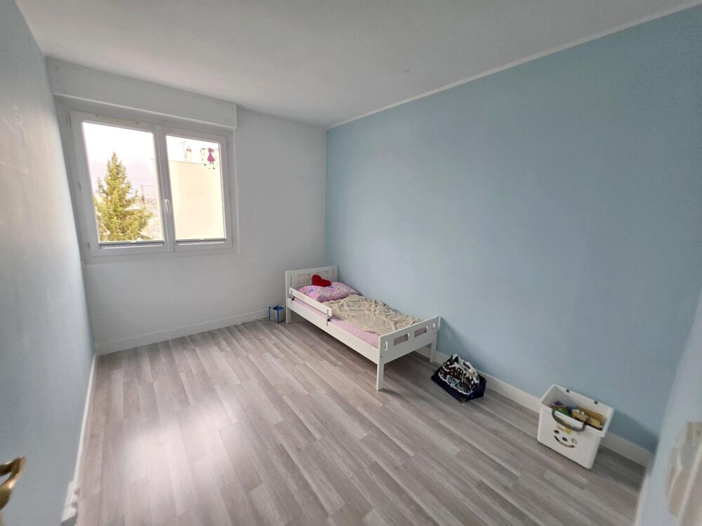 Apartment in Morsang-sur-Orge - More