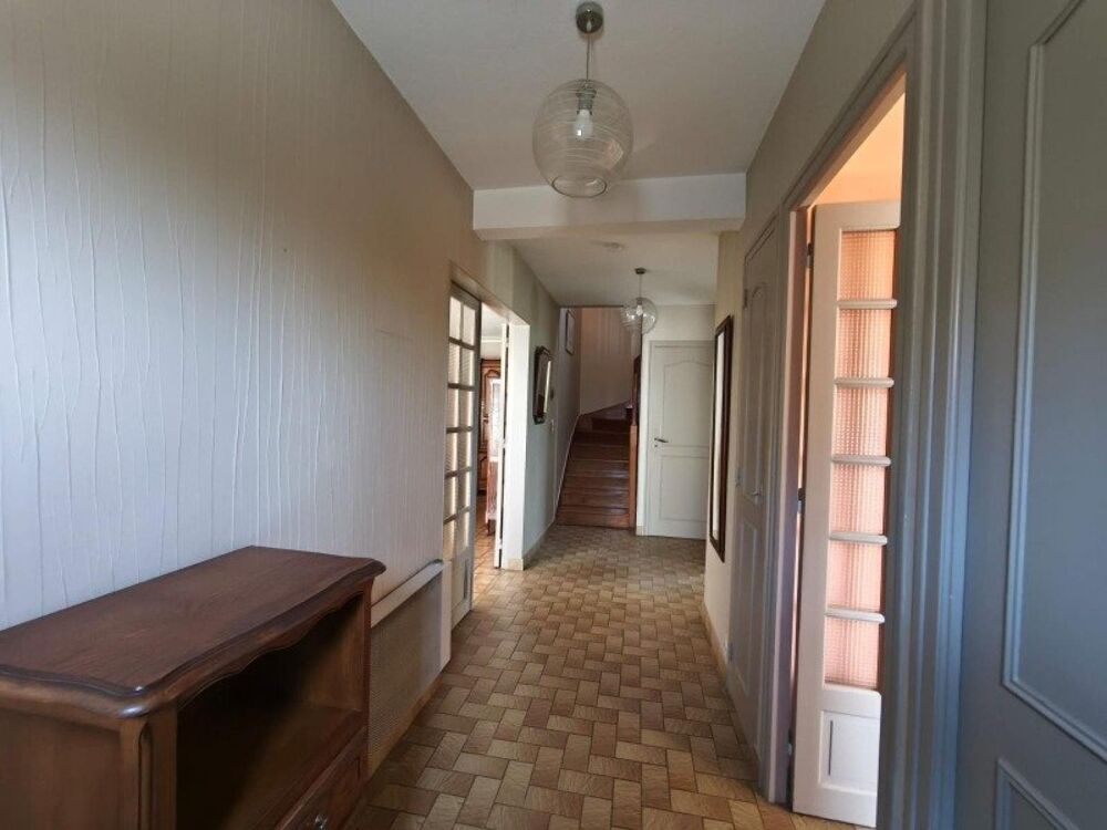 Maison située dans le centre de Saint-Domineuc