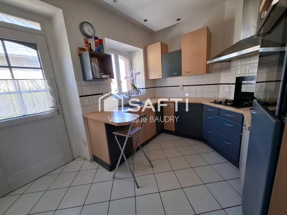 Vente Maison Maison en pierre avec dépendance aménagée et quatre chambres Servon-sur-vilaine