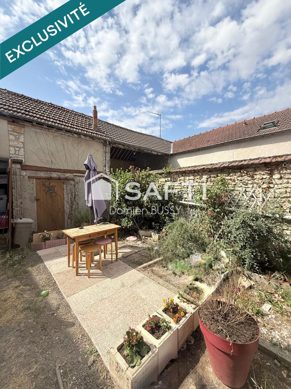 Maison à fort potentiel avec des dépendances