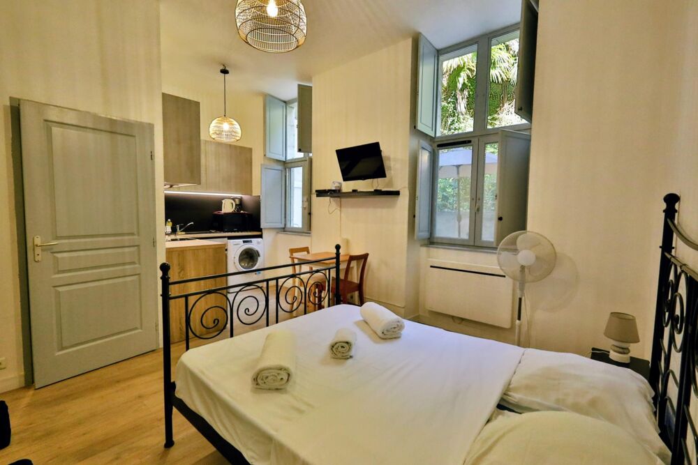 Vente Appartement Studio de 23 m² dans bel immeuble Salies-de-bearn