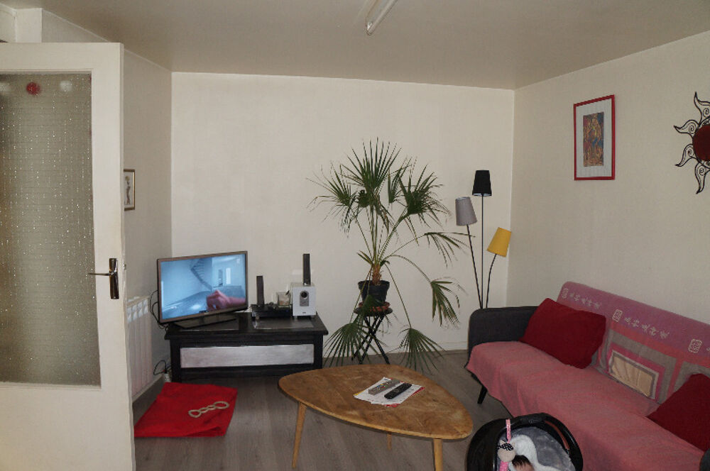 Vente Immeuble Immeuble de 250m² loué avec 2 T3 de 72m²  et 2 T2 de 56m2 et 50m² Rioz