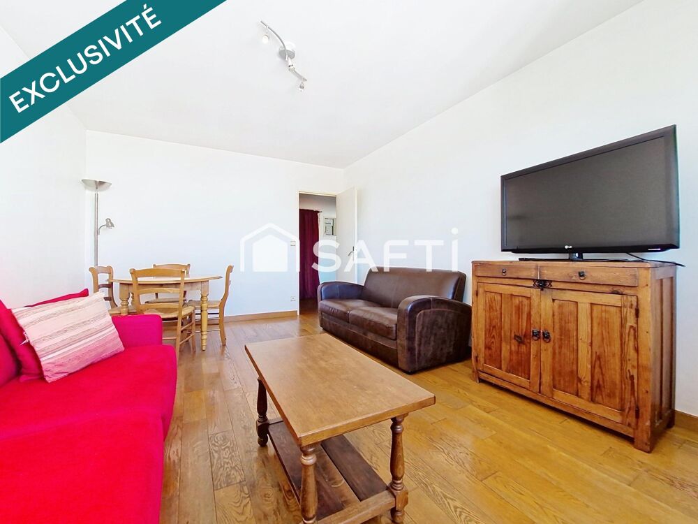 Vente Appartement Le calme du dernier étage, à 5 min du métro Robespierre. Montreuil