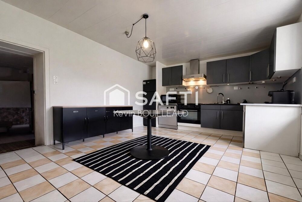 Vente Maison Maison de 175 m² et centre équestre, totalement atypiques Champdeniers