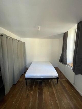  Appartement à louer 4 pièces 71 m²