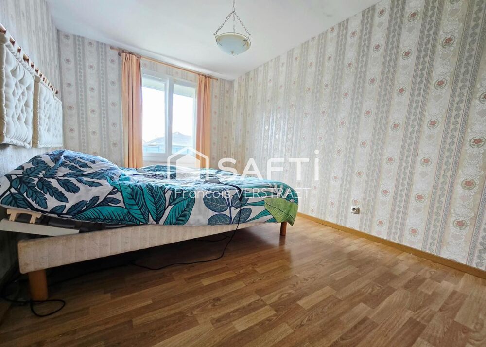 Vente Maison Maison individuelle de plain pied ,  garage , grand jardin Saint-folquin